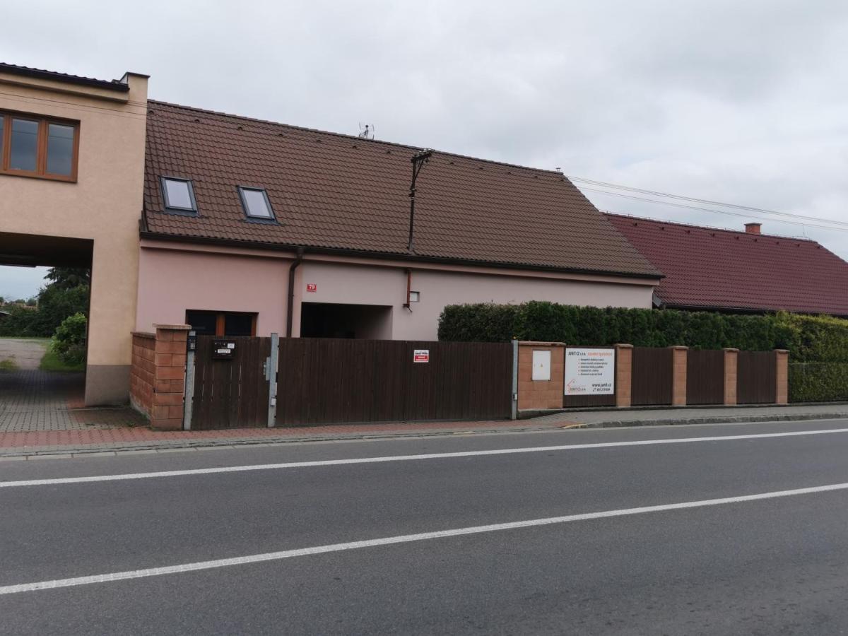 Apartmany Svitkov 79 Пардубице Екстериор снимка