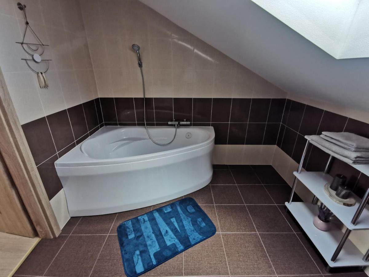 Apartmany Svitkov 79 Пардубице Екстериор снимка