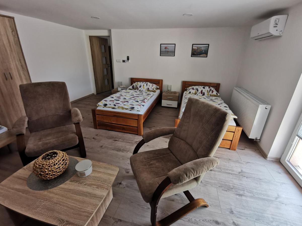 Apartmany Svitkov 79 Пардубице Екстериор снимка